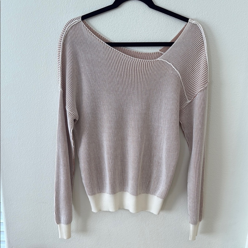Evereve ribbed sweater